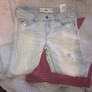 Hollister Jeans.